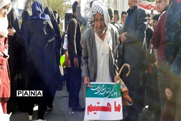 حضور پرشور فرهنگیان و دانش‌آموزان شادگانی در مراسم راهپیمایی یوم الله ۲۲بهمن