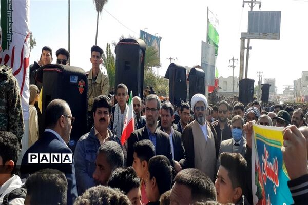 حضور پرشور فرهنگیان و دانش‌آموزان شادگانی در مراسم راهپیمایی یوم الله ۲۲بهمن