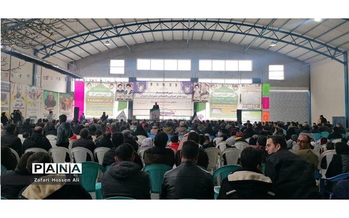جمهوری اسلامی ایران توانست با حرکت در مسیر عدالت سال‌های سال استوار باقی بماند