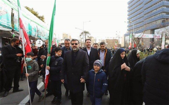 مردم  ایران، انقلاب اسلامی را متعلق به خودشان می دانند