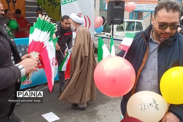 برگزاری پرشور جشن پیروزی انقلاب اسلامی باحضور مردم یک دل و متحد شهرستان شهریار