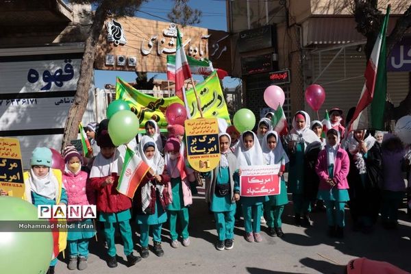 شکوه حضور مردم  آباده در راهپیمایی 22 بهمن ماه