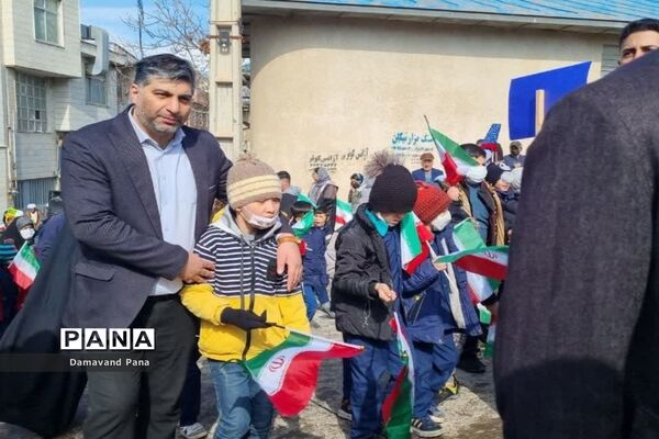 راهپیمایی 22 بهمن در دماوند