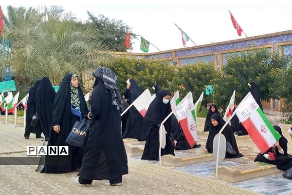 بازدید دانش‌آموزان بهارستانی در سالروز پیروزی انقلاب اسلامی از مناطق عملیاتی فاو