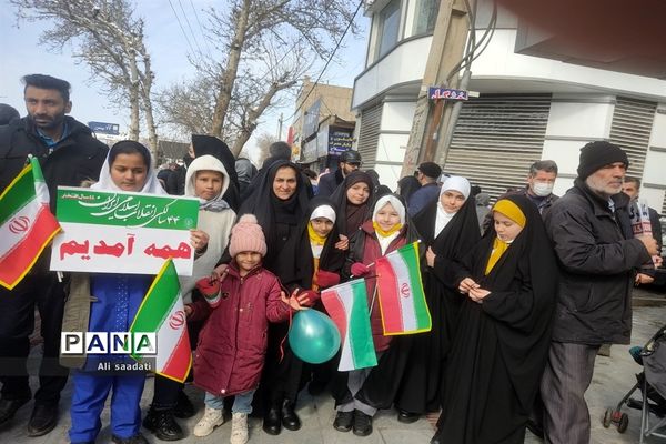 راهپیمایی باشکوه ۲۲ بهمن در چهل و چهارمین سالگرد پیروزی انقلاب اسلامی شهر مهستان شهرستان ساوجبلاغ