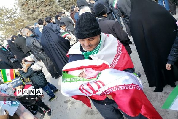 راهپیمایی باشکوه ۲۲ بهمن در چهل و چهارمین سالگرد پیروزی انقلاب اسلامی شهر مهستان شهرستان ساوجبلاغ