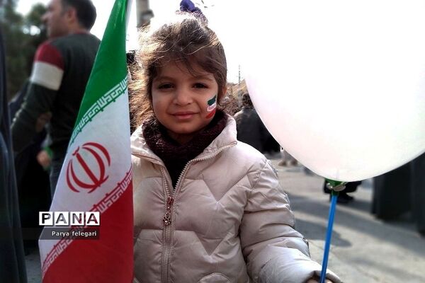 برگزاری راهپیمایی یوم‌الله ۲۲ بهمن در شهرستان قرچک
