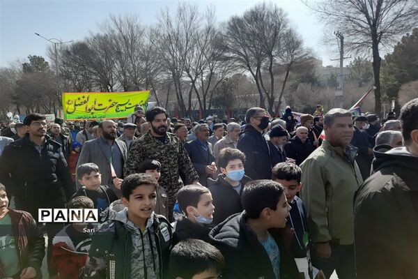 حضور پرشور مردم شهرستان شاهین شهر در  راهپیمایی ٢٢بهمن