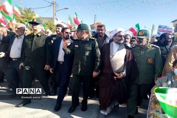 راهپیمایی 22 بهمن در کازرون