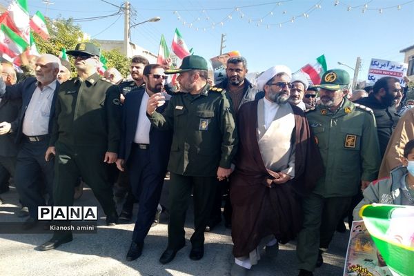 راهپیمایی 22 بهمن در کازرون