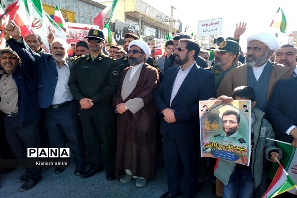 راهپیمایی 22 بهمن در کازرون