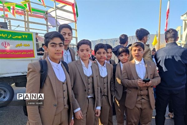 راهپیمایی 22 بهمن در کازرون