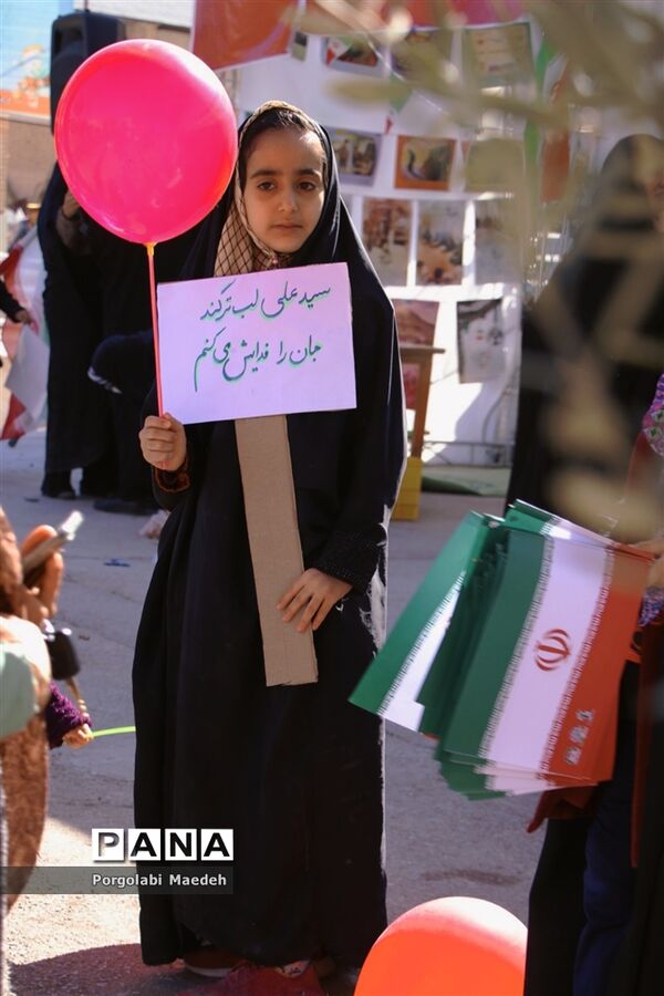 شکوه حضور اردکانی‌ها در راهپیمایی 22 بهمن
