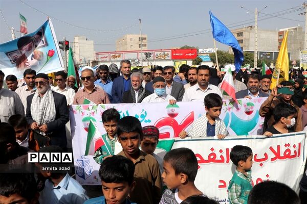 حضور اقشار مختلف مردم چابهار در راهپیمایی 22 بهمن