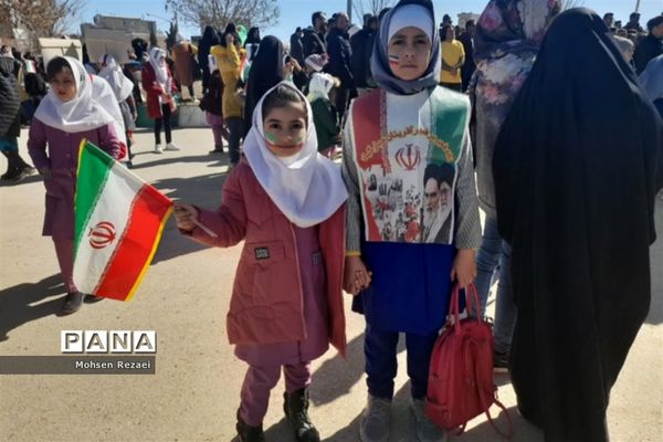 راهپیمایی 22 بهمن در منطقه سده