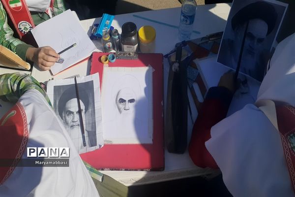 برپایی غرفه سازمان دانش‌آموزی بمناسبت 22 بهمن در اهواز