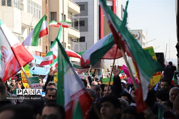 غرفه سازمان دانش‌آموزی در راهپیمایی 22 بهمن
