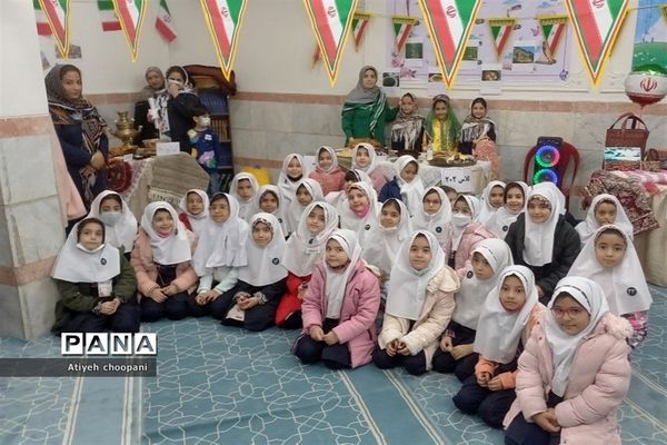 برگزاری جشنواره اقوام ایرانی در دبستان دخترانه نوری منطقه ۱۴