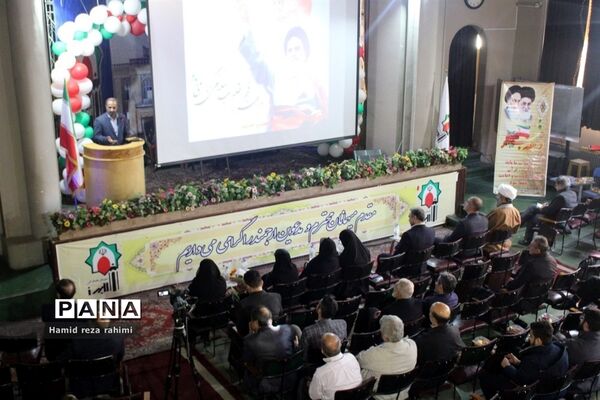 سلسله نشست‌های جهاد تبیین و مراسم در دبیرستان ماندگار البرز
