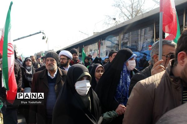 حضور مردم ولایتمدار تهران در مراسم راهپیمایی چهل و چهارمین سالگرد پیروزی انقلاب اسلامی