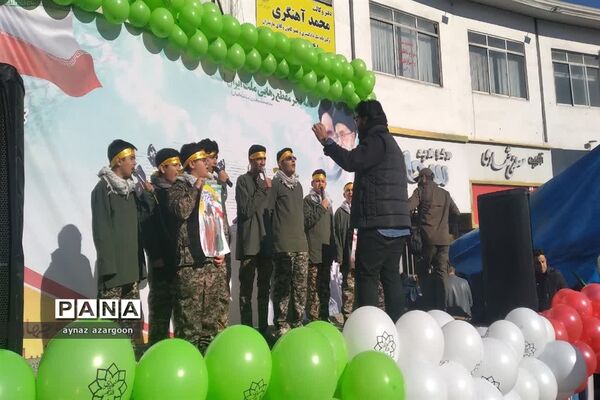 حضور مردم قائمشهر در راهپیمایی ۲۲ بهمن
