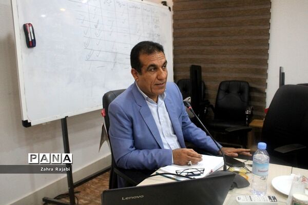 نشست استانی مدیران دبیرستان‌های غیر دولتی دوره دوم متوسطه نظری استان بوشهر