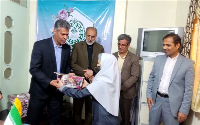 مراسم تجلیل از دانش‌آموزان فعال در جشنواره‌ها و پویش‌های سازمان دانش‌آموزی برگزار شد