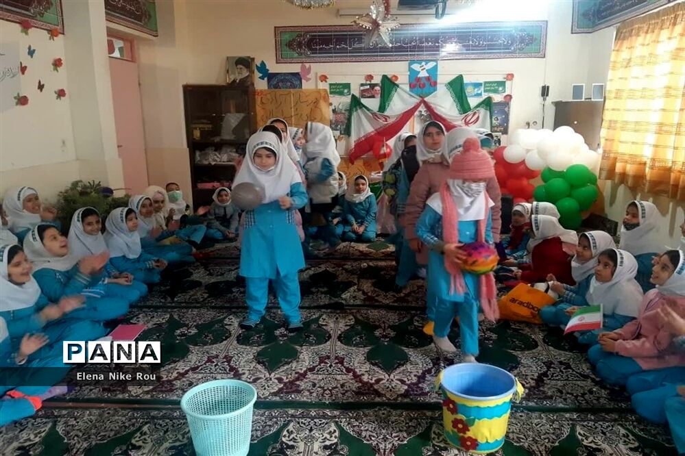 جشنواره بازی‌های گروهی درآموزشگاه مکتب‌الاحرار اسلامشهر
