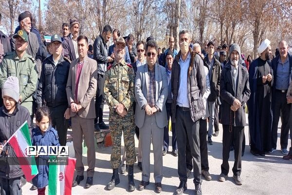 راهپیمایی یوم الله ۲۲ بهمن ماه در سیلاخور لرستان
