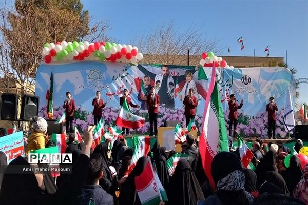 راهپیمایی چهل و چهارمین بهار انقلاب در سمنان -1