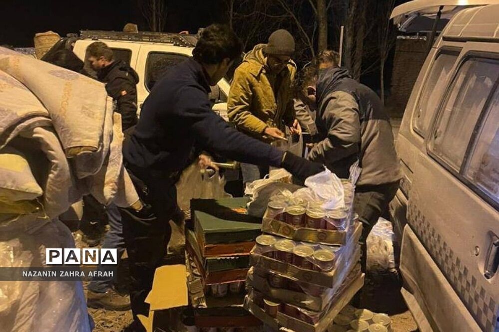 کمک‌های مردمی شهرستان دماوند و رودهن به زلزله‌زدگان شهرستان خوی