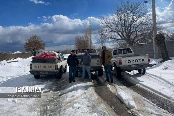 کمک‌های مردمی شهرستان دماوند و رودهن به زلزله‌زدگان شهرستان خوی