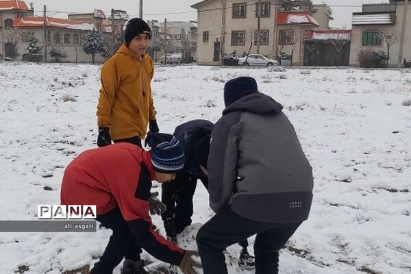 یک روز برفی در شهریار