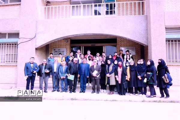 بازدید دانش‌آموزان برگزیده مسابقات پژوهش سراهای دانش‌آموزی از دانشگاه کشاورزی استان فارس