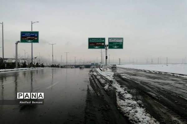 بارش برف در قم