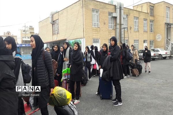 شیراز میزبان دانش‌آموزان دختر والیبالیست و بسکتبالیست سراسر کشور