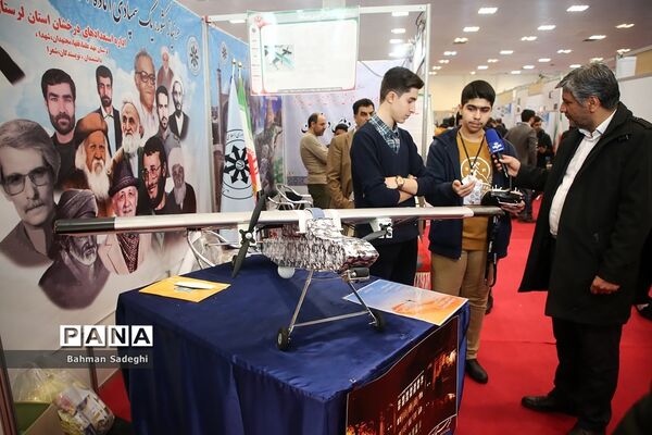 نمایشگاه دستاوردها و طرح‌های پژوهشی برتر دانش‌آموزان سمپاد