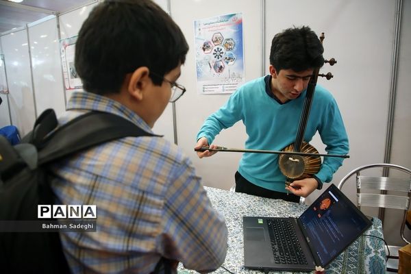 نمایشگاه دستاوردها و طرح‌های پژوهشی برتر دانش‌آموزان سمپاد