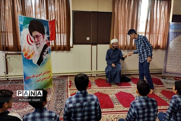 برگزاری جلسات مرجع‌شناسی و اهمیت آن  در مدرسه شهید بهشتی رودهن