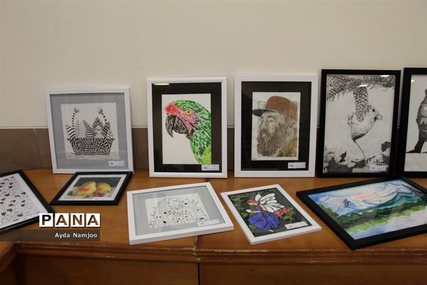 نمایشگاه دستاورد‌های دانش‌آموزی هنرستان دخترانه مهر جهرم