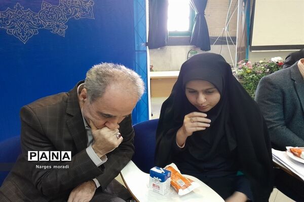 حضور دانش‌آموزان مدارس استعدادهای درخشان ملارد در نشست دانش‌آموزی علم نافع