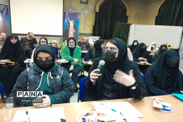 حضور دانش‌آموزان مدارس استعدادهای درخشان ملارد در نشست دانش‌آموزی علم نافع
