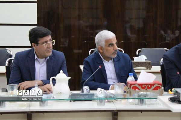 نشست شورای معاونان آموزش و پرورش استان بوشهر