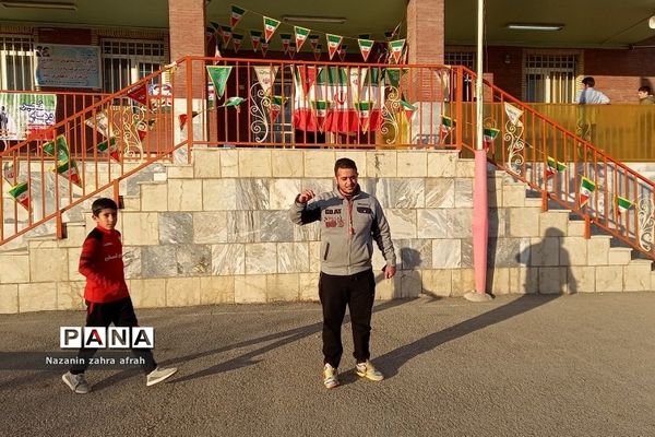 برگزاری مسابقات فوتبال در مدرسه امام‌علی(ع) ۲ رودهن‌