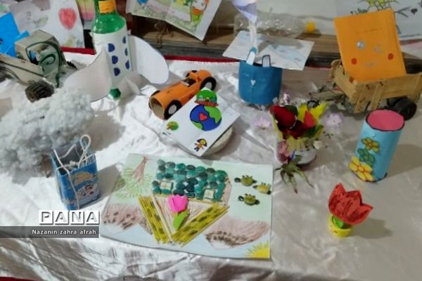 برگزاری نمایشگاه دست‌سازه‌ها در مدارس ابتدایی رودهن