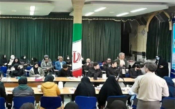 نشست «علم نافع» فرصت خوبی برای بیان نظرات دانش‌آموزان درباره کتب درسی است
