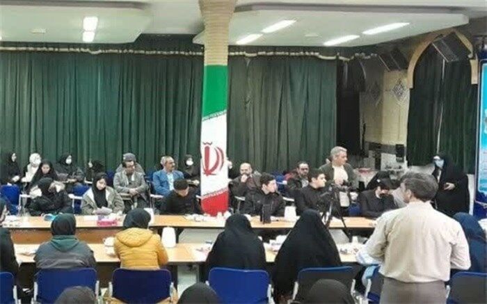 نشست «علم نافع» فرصت خوبی برای بیان نظرات دانش‌آموزان درباره کتب درسی است