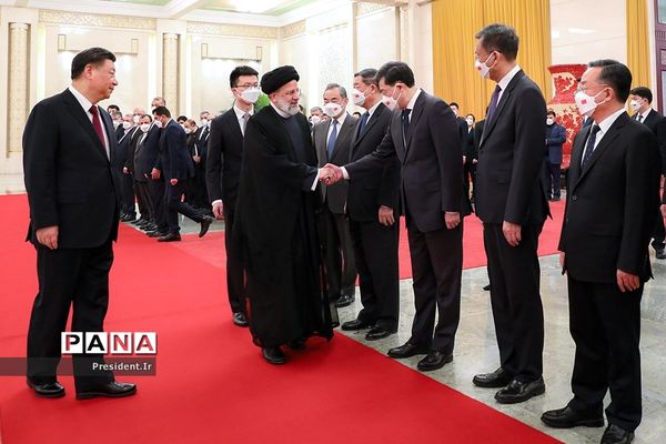 اولین روز سفر رییس جمهوری به چین