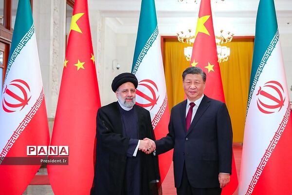 اولین روز سفر رییس جمهوری به چین