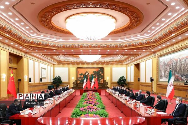 اولین روز سفر رییس جمهوری به چین